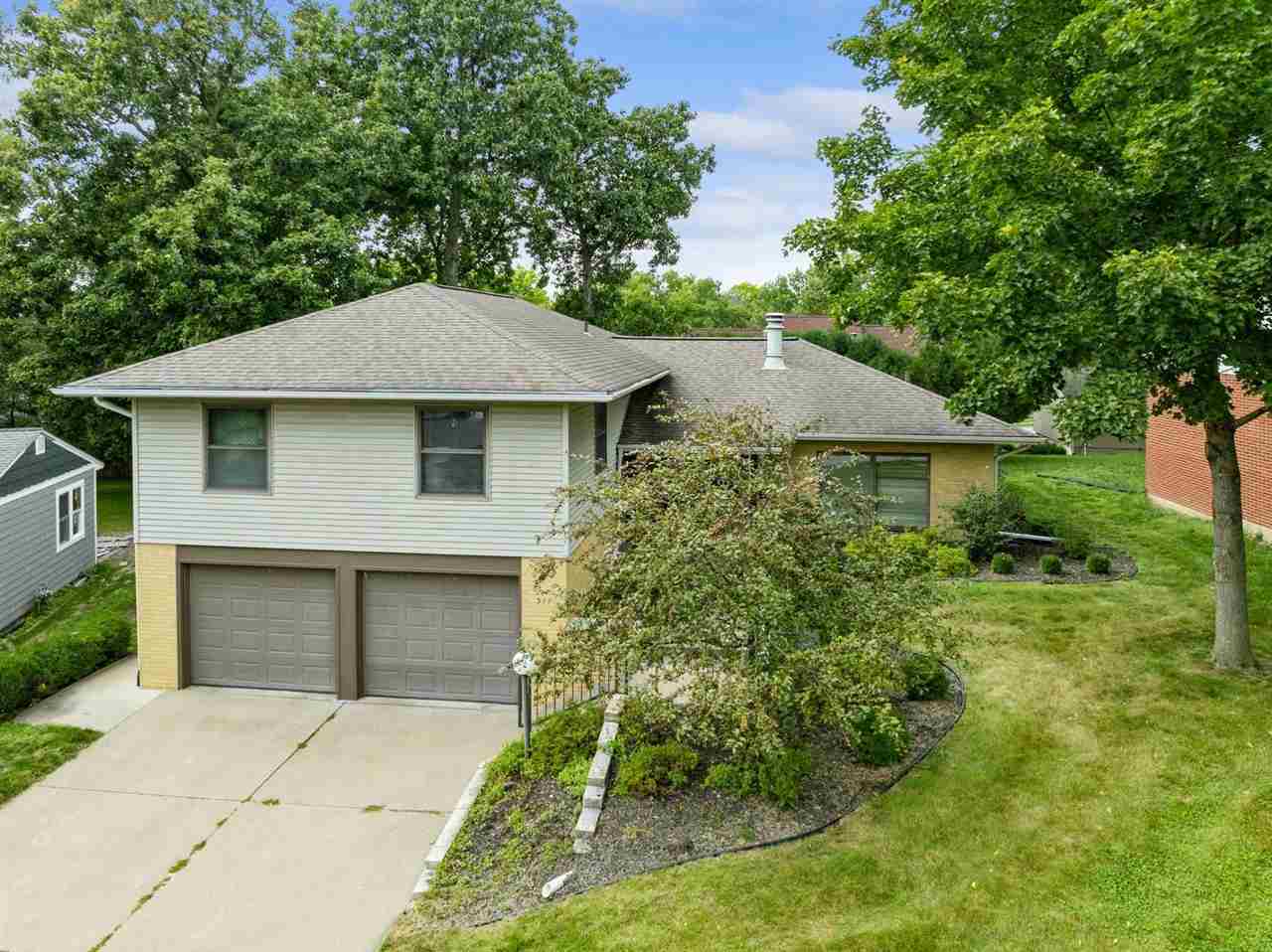 317 Windsor Dr
