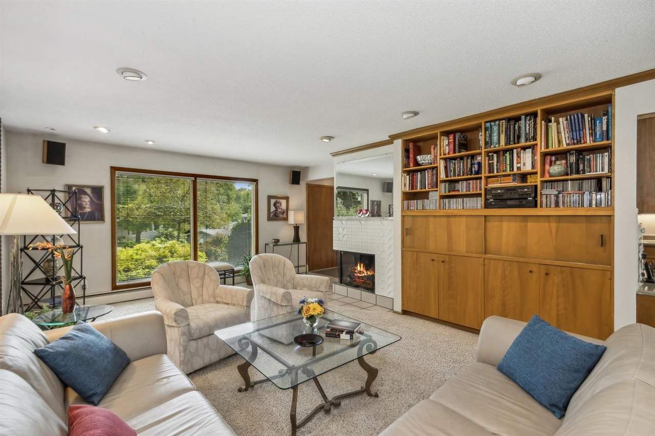 317 Windsor Dr