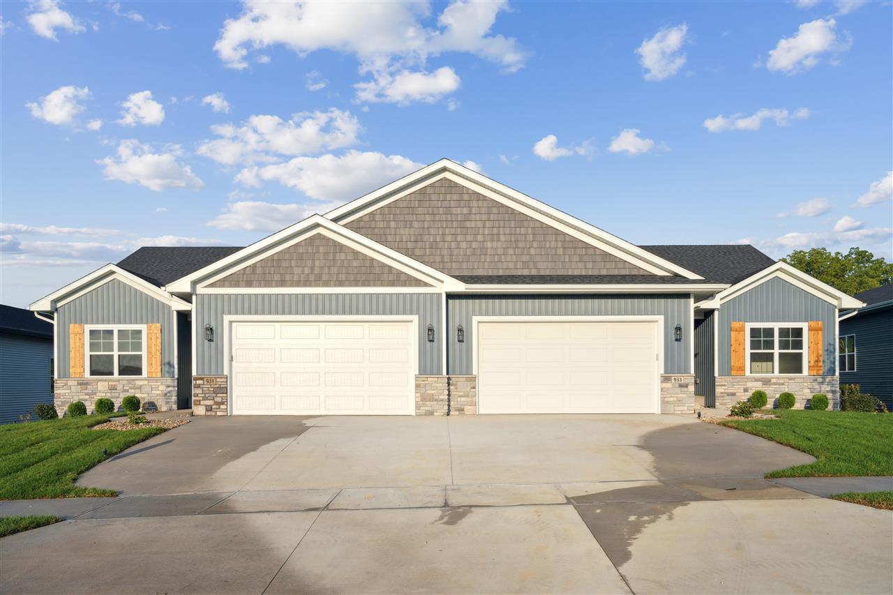 933 Dubs Dr