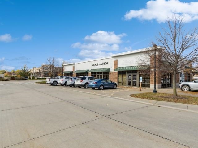 610 Eastbury Dr Unit: 5