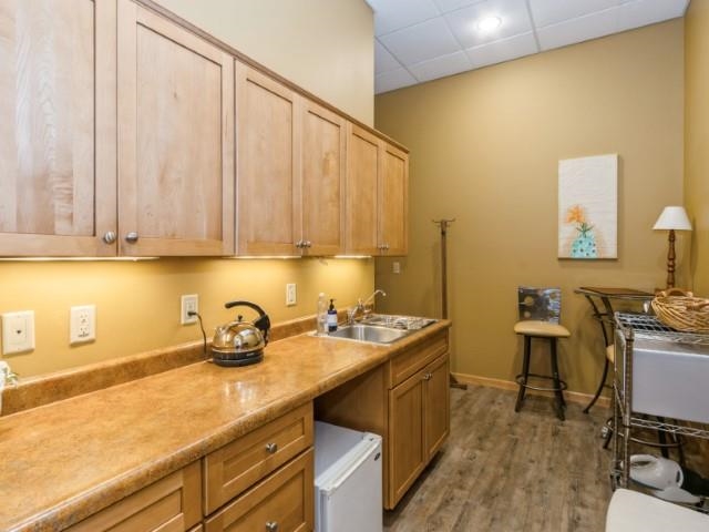 610 Eastbury Dr Unit: 5