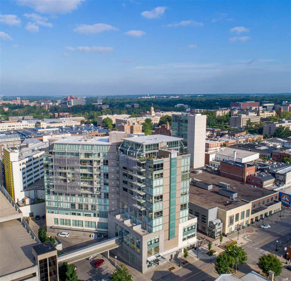 221 E College St Unit: No. 1208