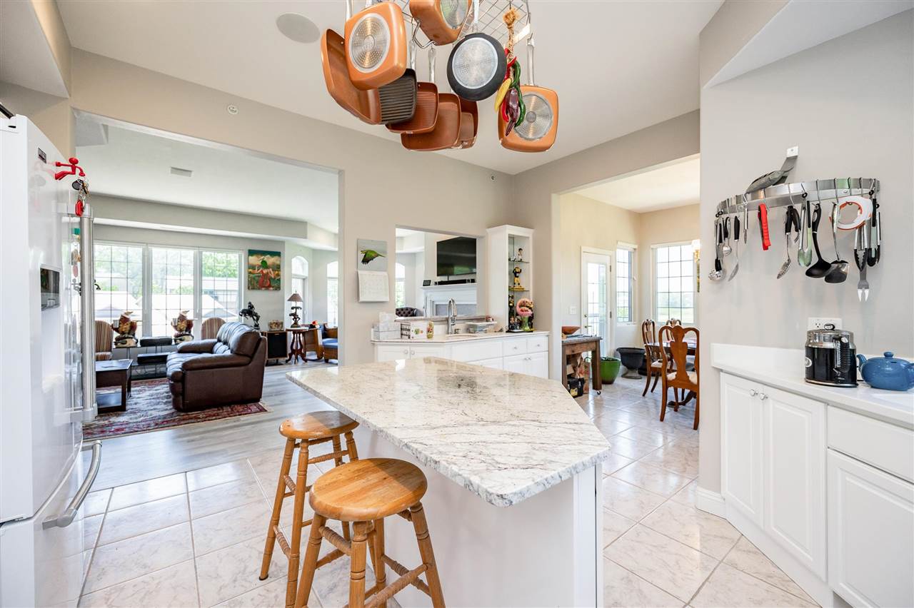 255 Holiday Rd Unit: 3