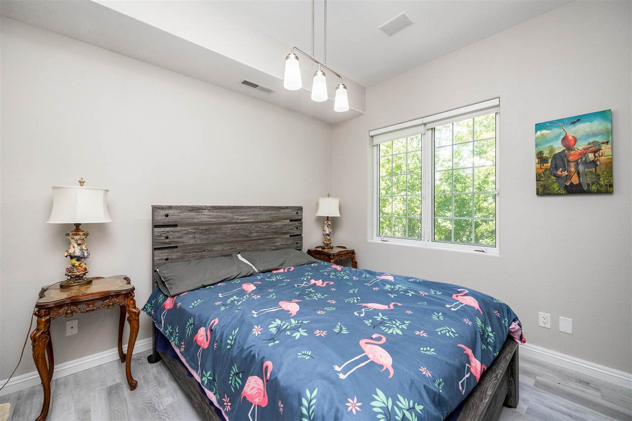 255 Holiday Rd Unit: 3