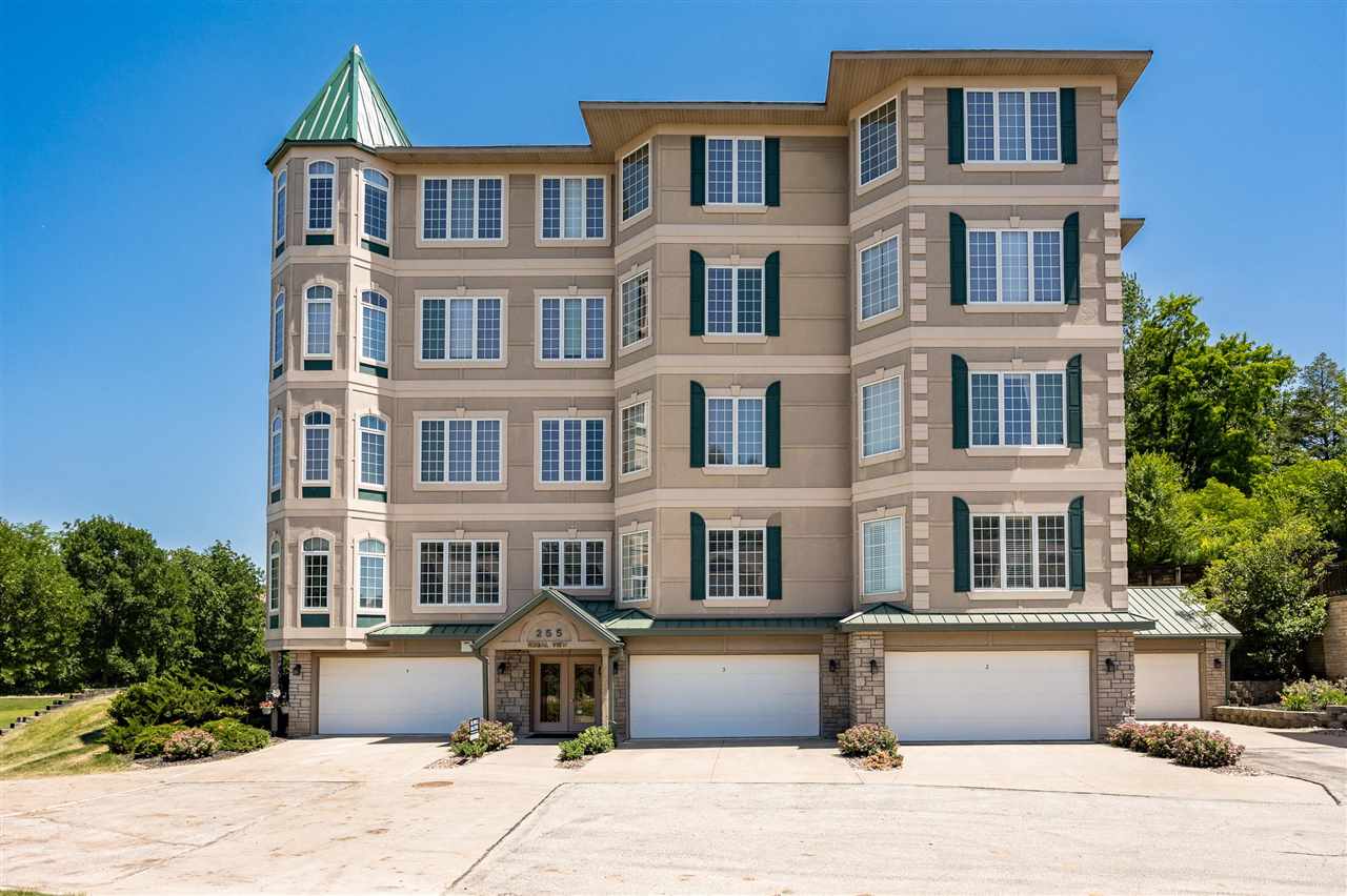 255 Holiday Rd Unit: 3