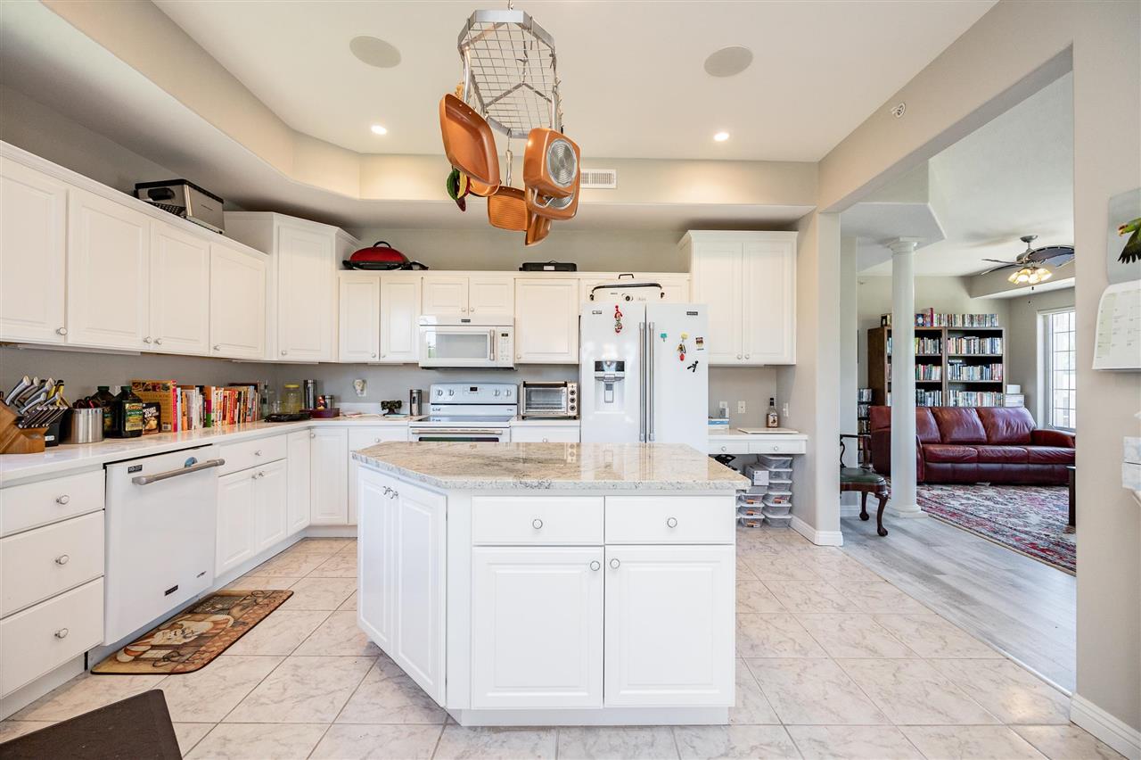 255 Holiday Rd Unit: 3