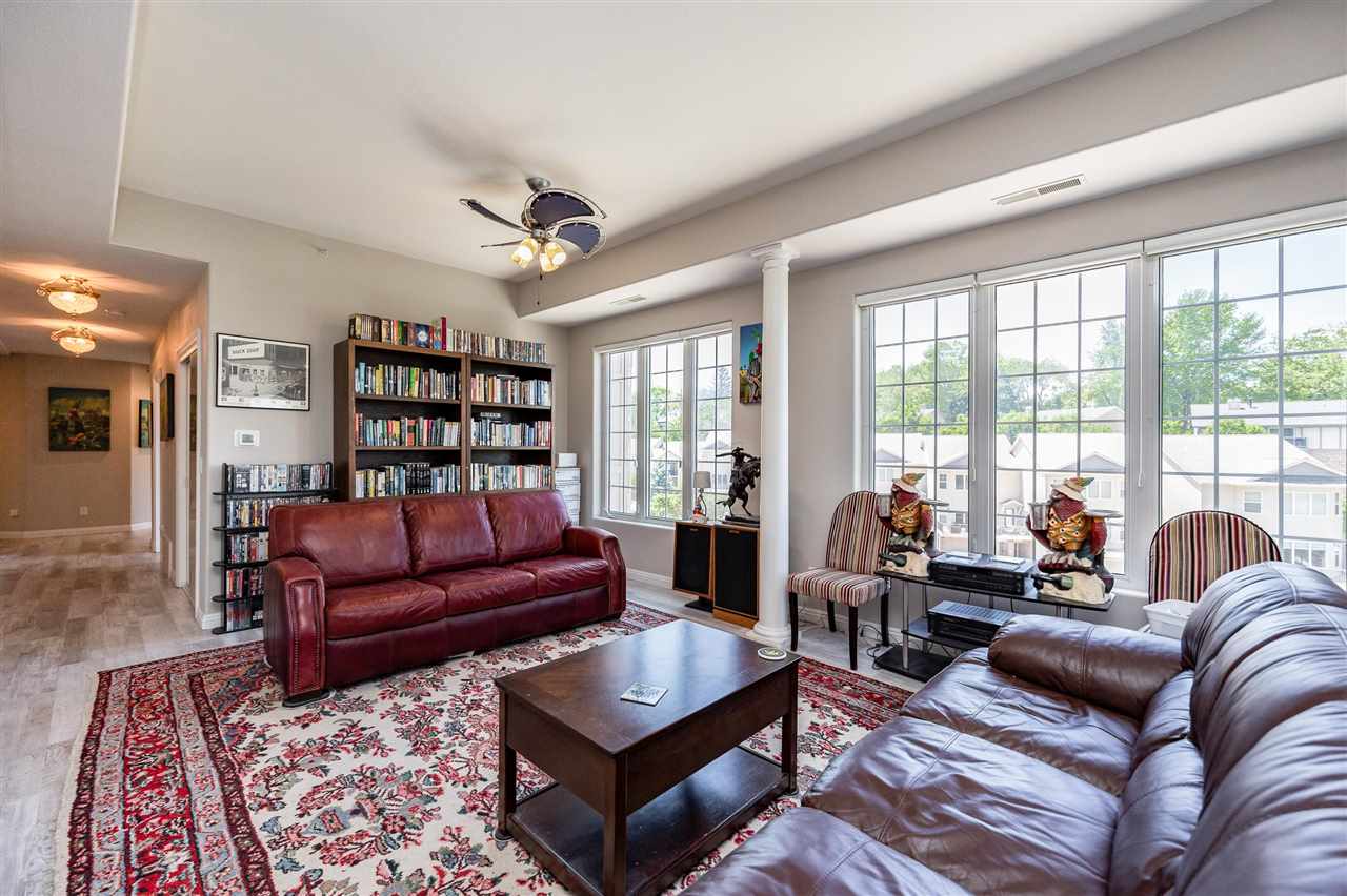 255 Holiday Rd Unit: 3