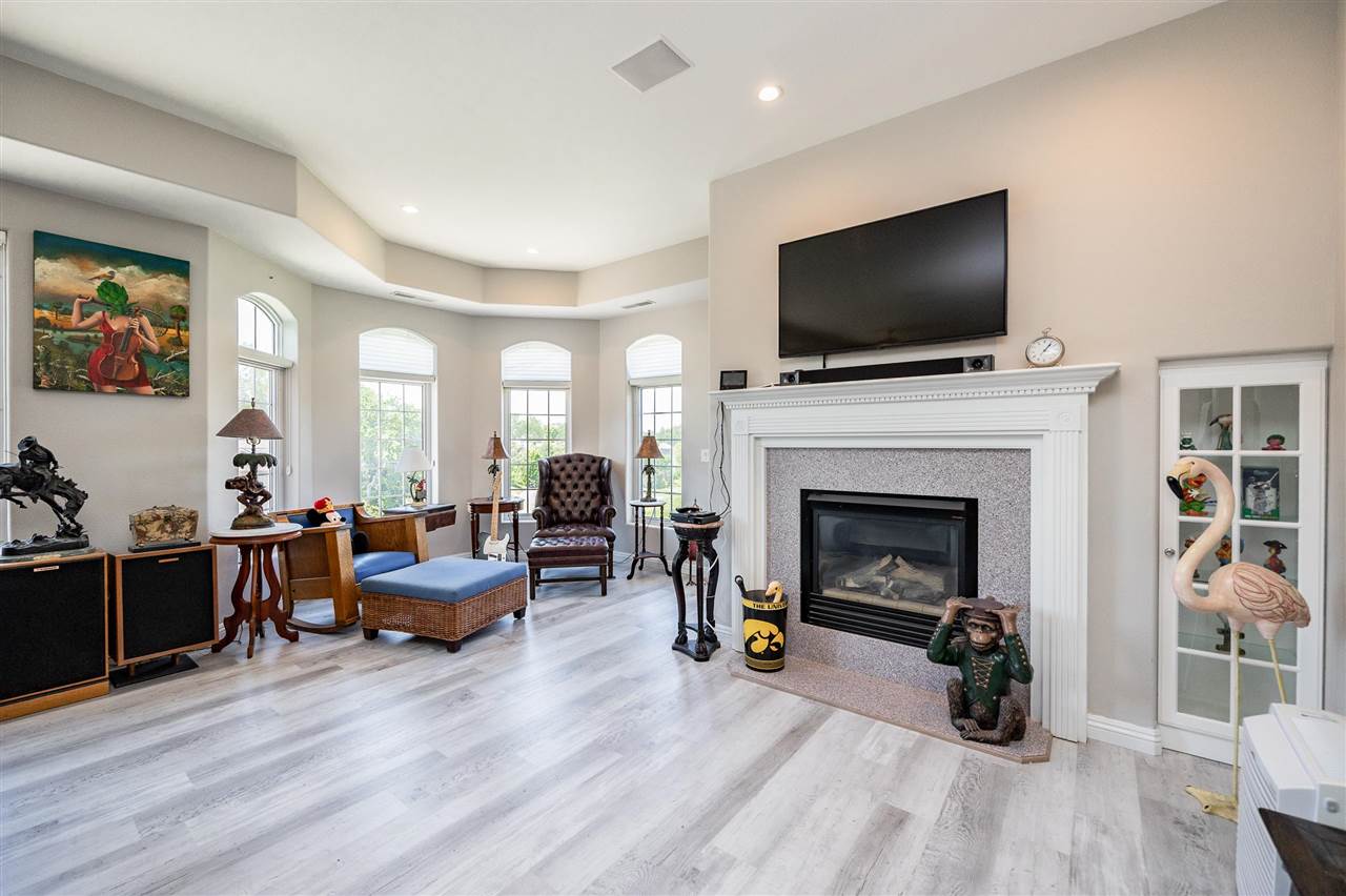 255 Holiday Rd Unit: 3