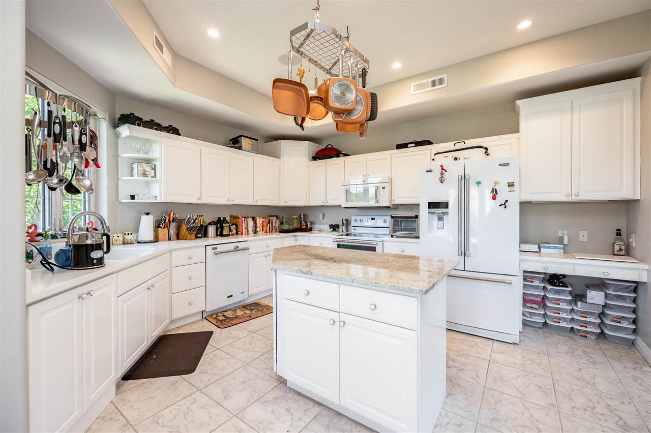 255 Holiday Rd Unit: 3