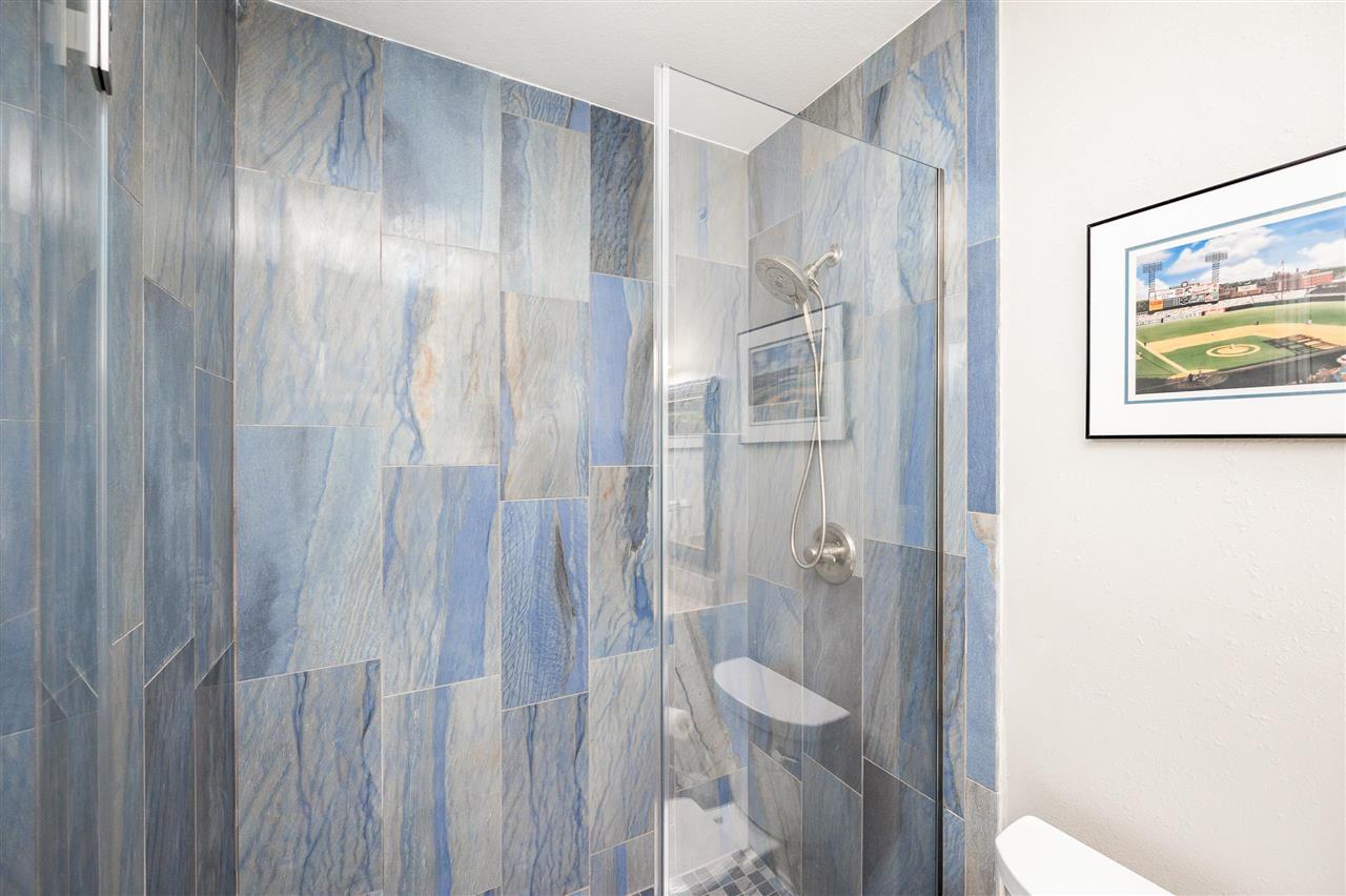 255 Holiday Rd Unit: 3