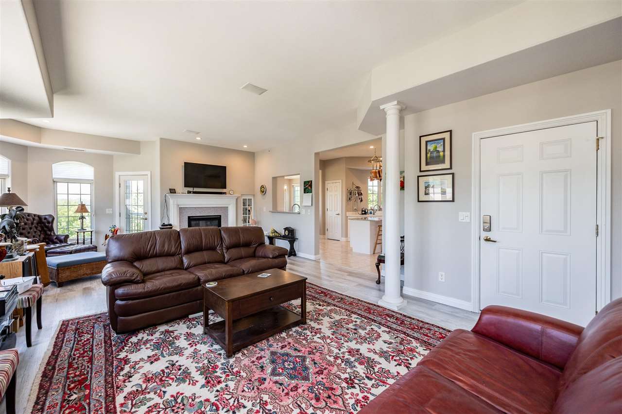 255 Holiday Rd Unit: 3