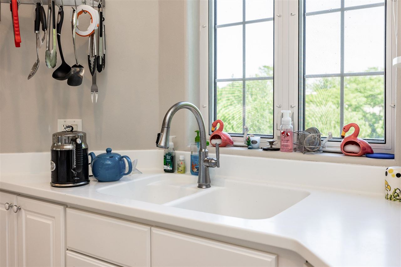 255 Holiday Rd Unit: 3