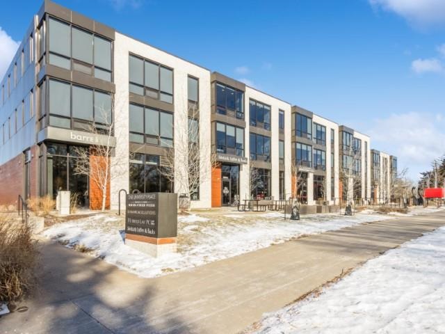 1300 Melrose Ave Unit: 303