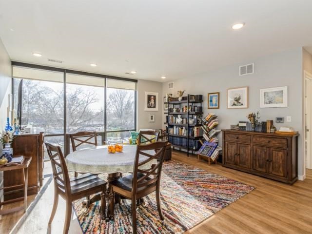 1300 Melrose Ave Unit: 303