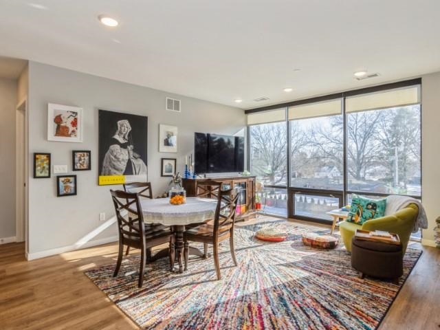 1300 Melrose Ave Unit: 303