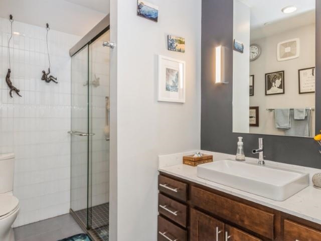 1300 Melrose Ave Unit: 303