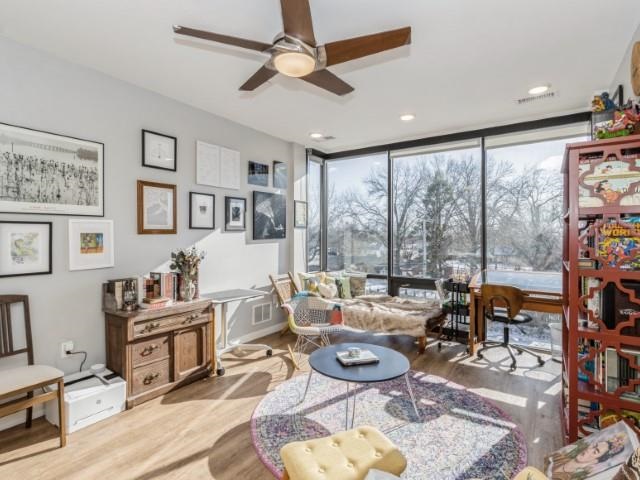 1300 Melrose Ave Unit: 303