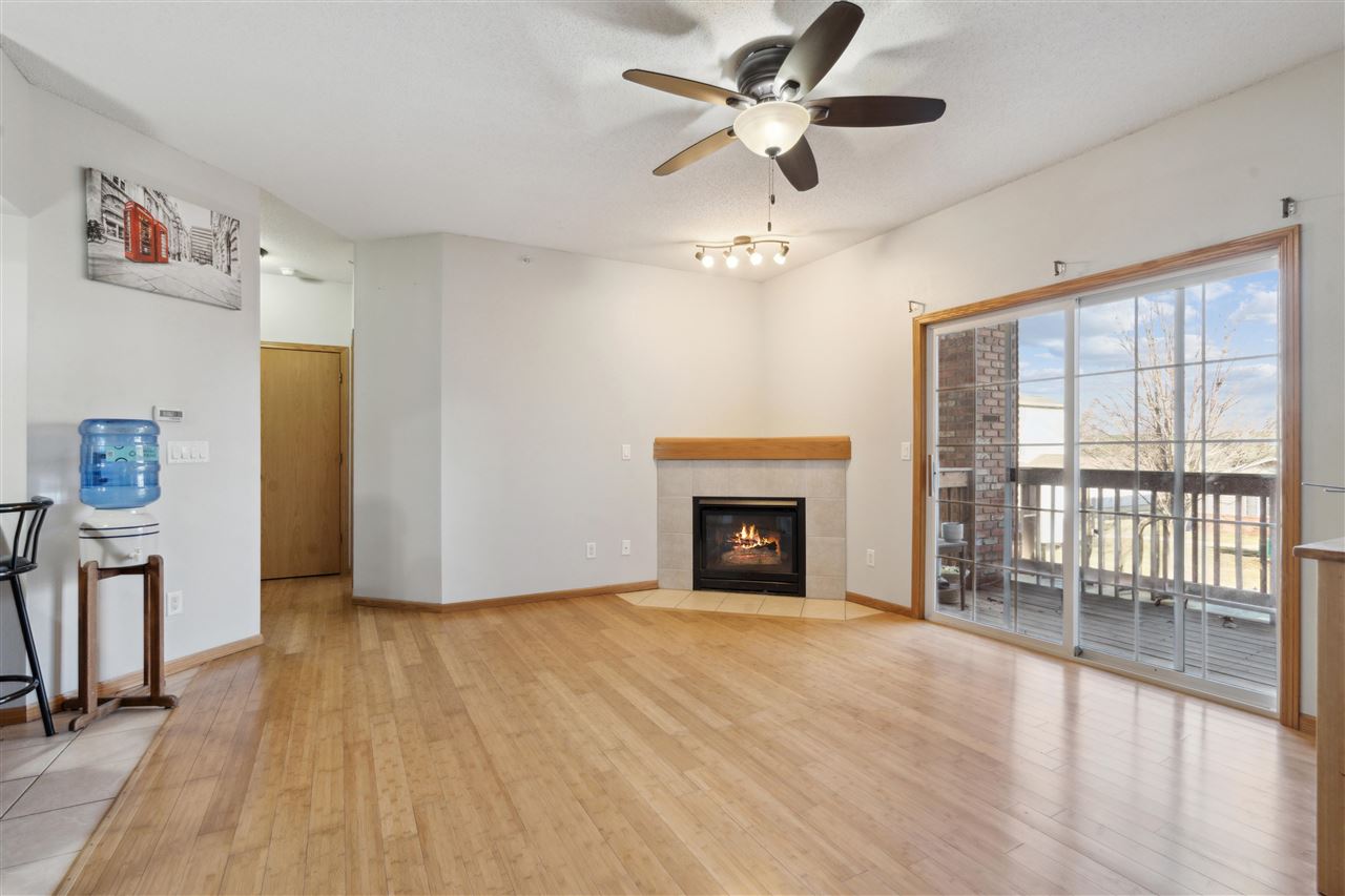 2743 Triple Crown Ln Unit: 8