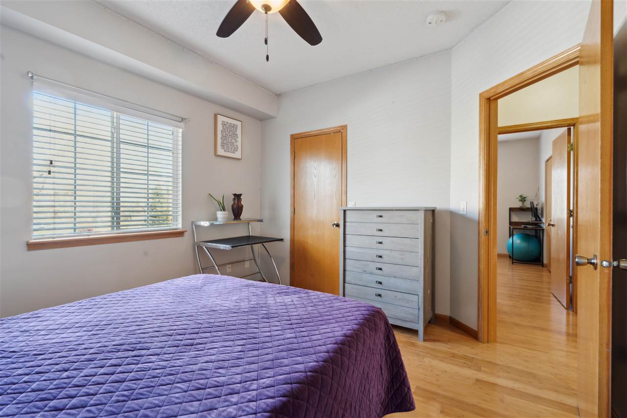 2743 Triple Crown Ln Unit: 8