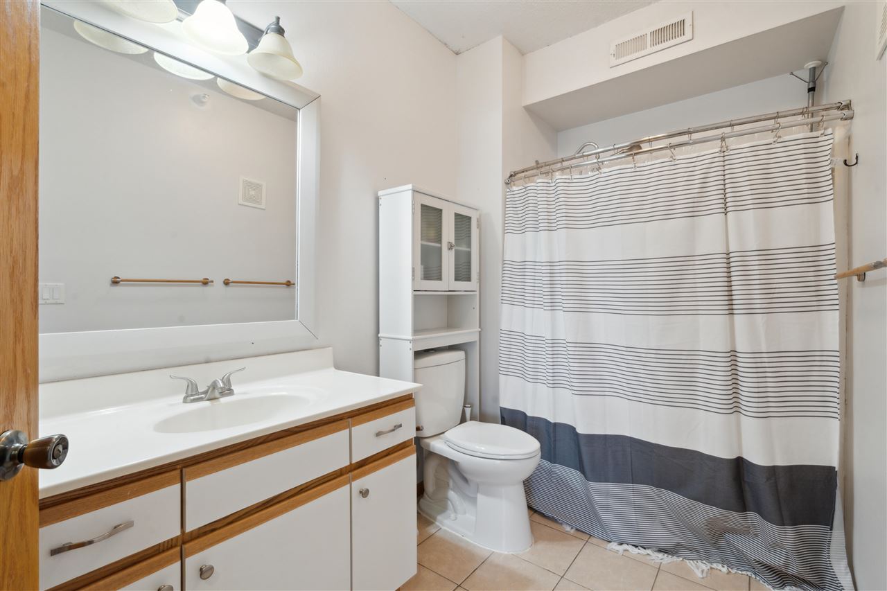 2743 Triple Crown Ln Unit: 8