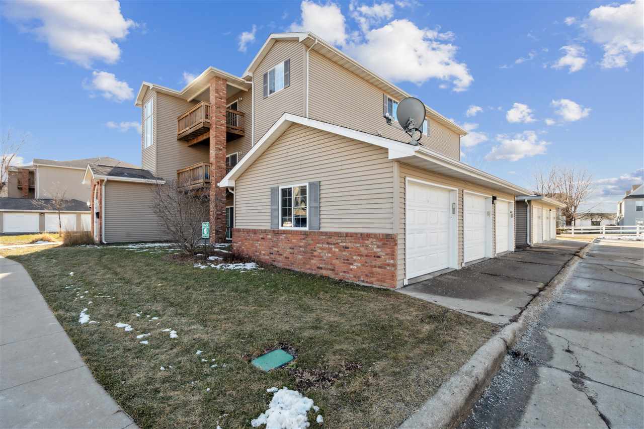 2743 Triple Crown Ln Unit: 8