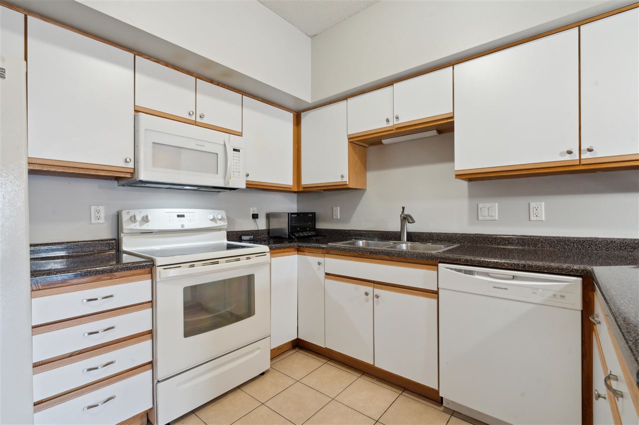 2743 Triple Crown Ln Unit: 8