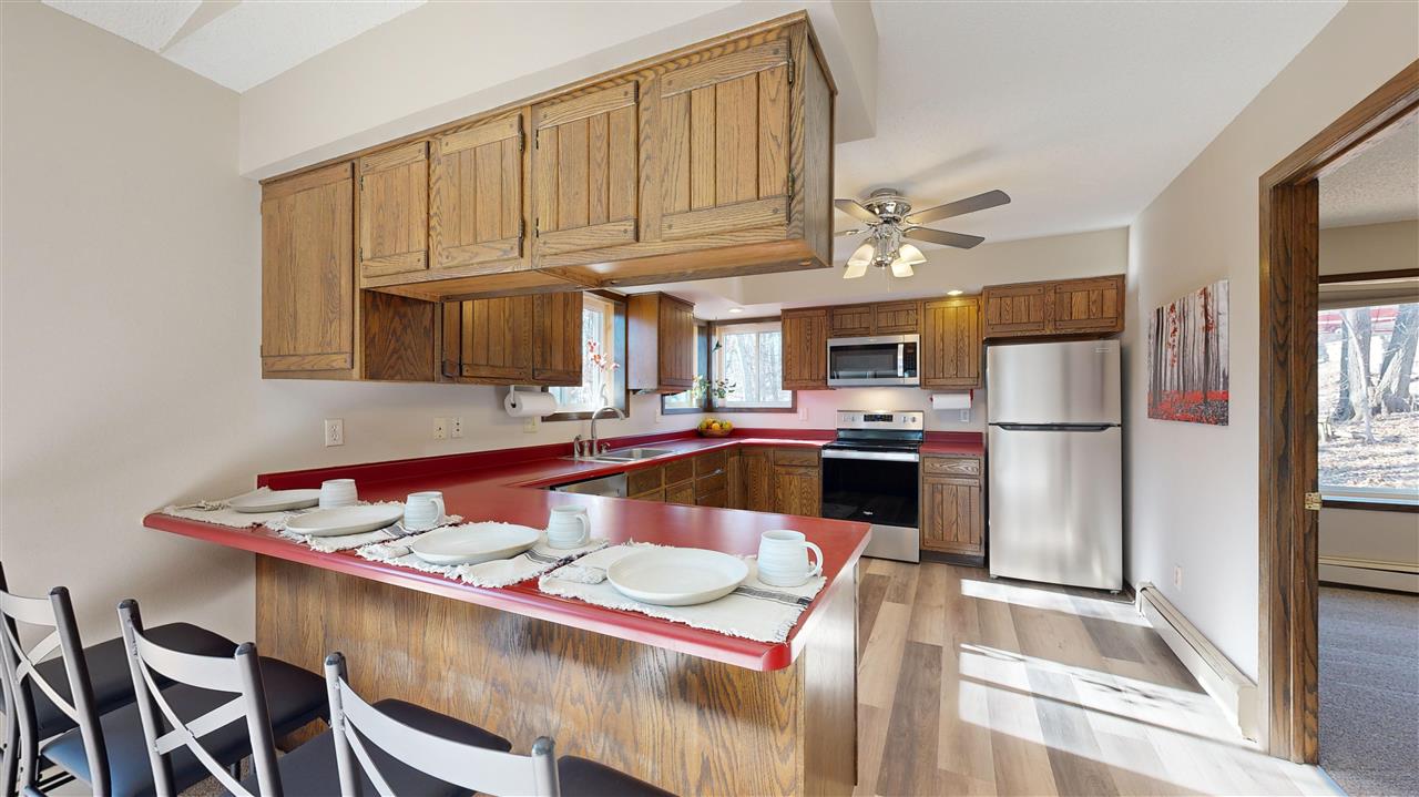 2368 Oak Grove Ln NE