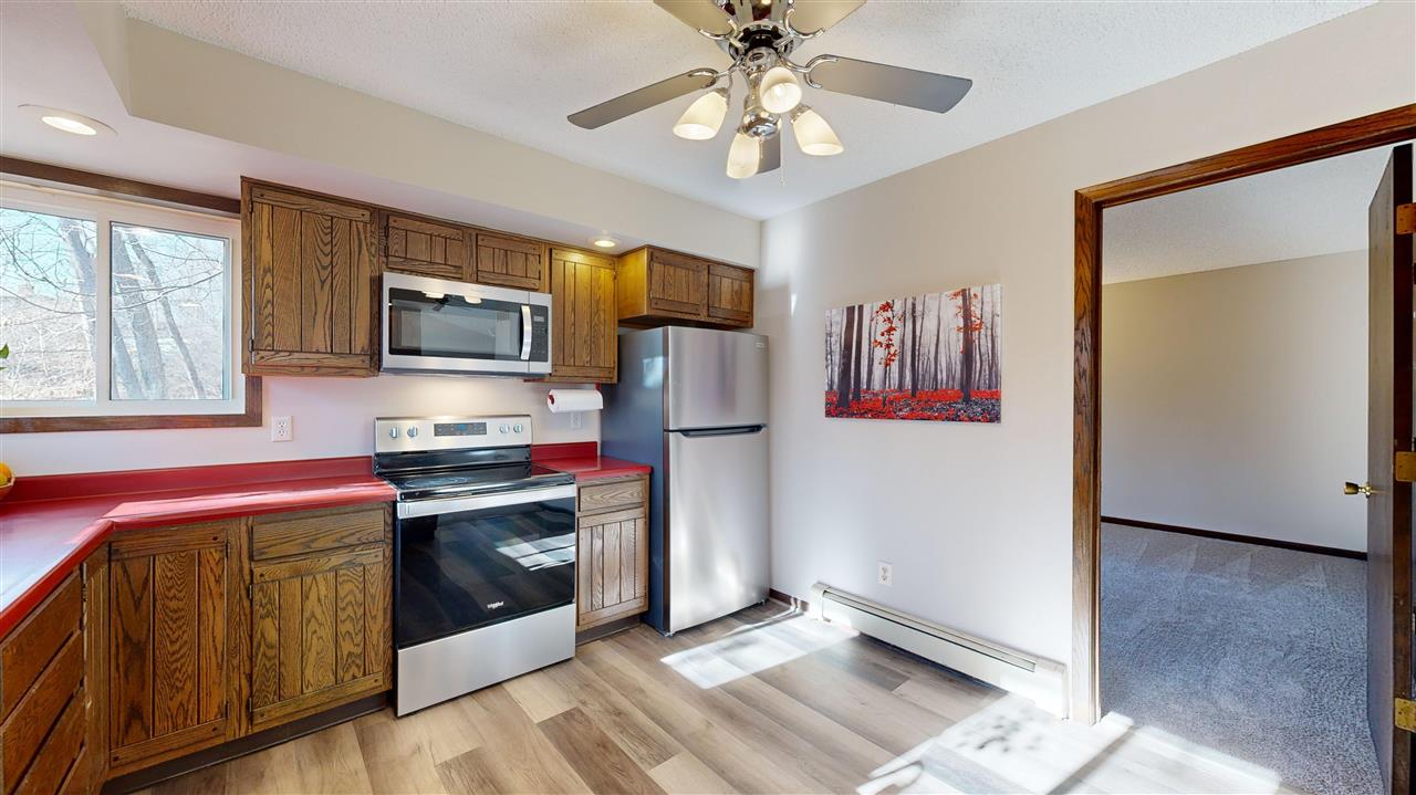 2368 Oak Grove Ln NE