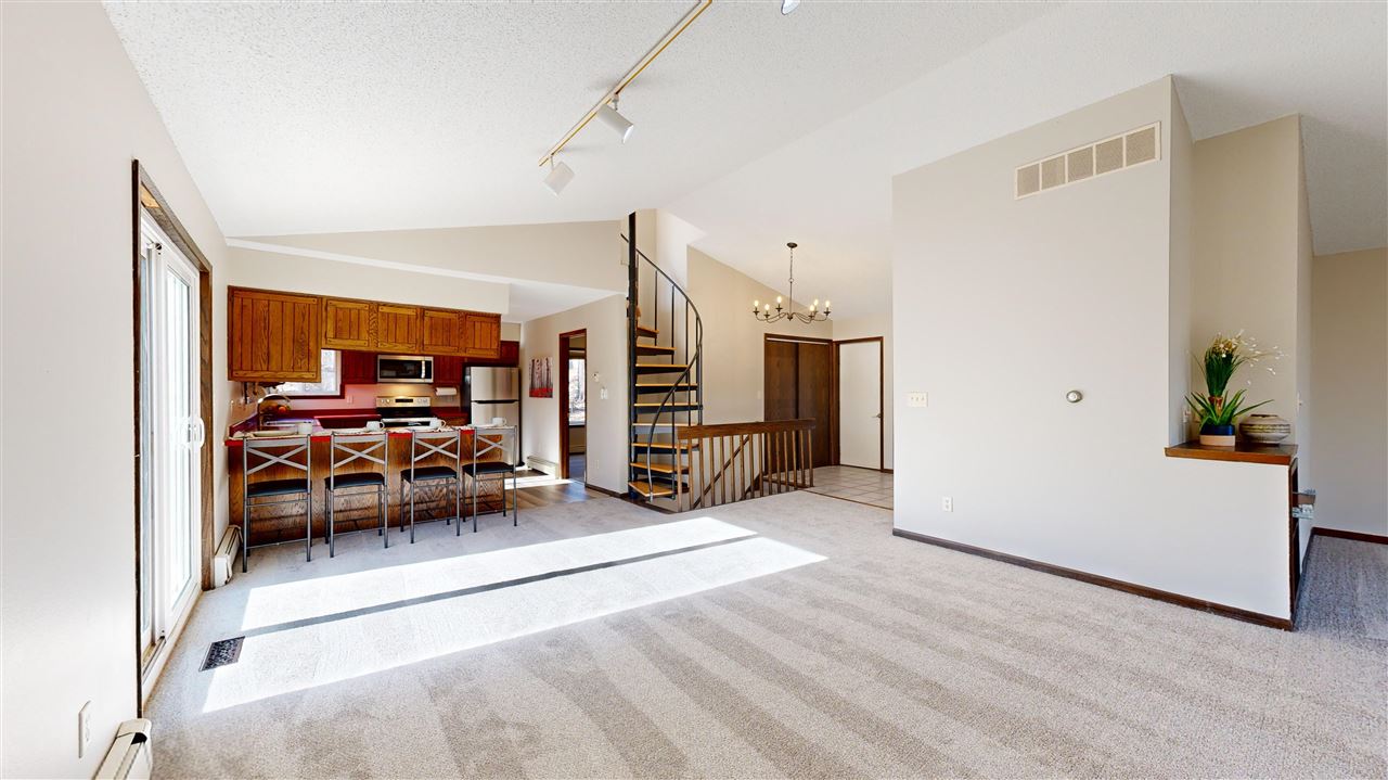 2368 Oak Grove Ln NE