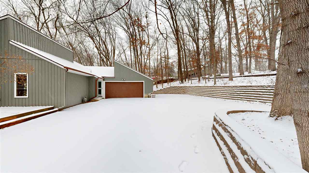 2368 Oak Grove Ln NE