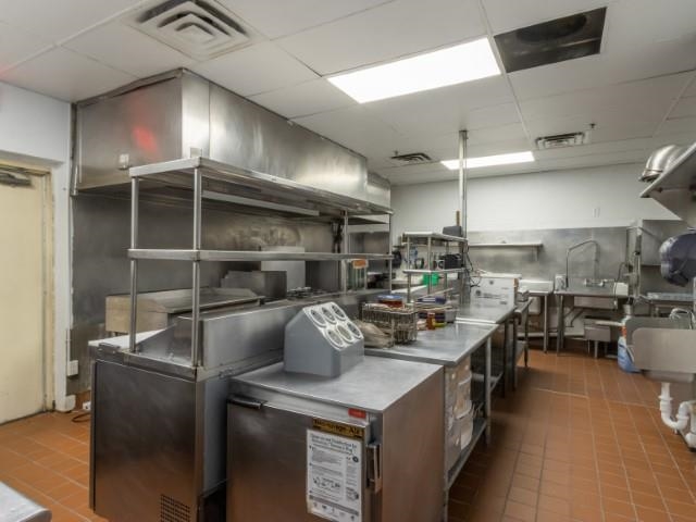 725 Mormon Trek Blvd