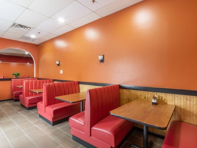 725 Mormon Trek Blvd