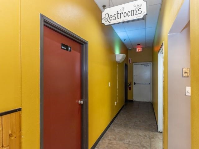 725 Mormon Trek Blvd