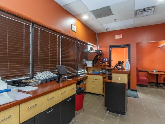 725 Mormon Trek Blvd