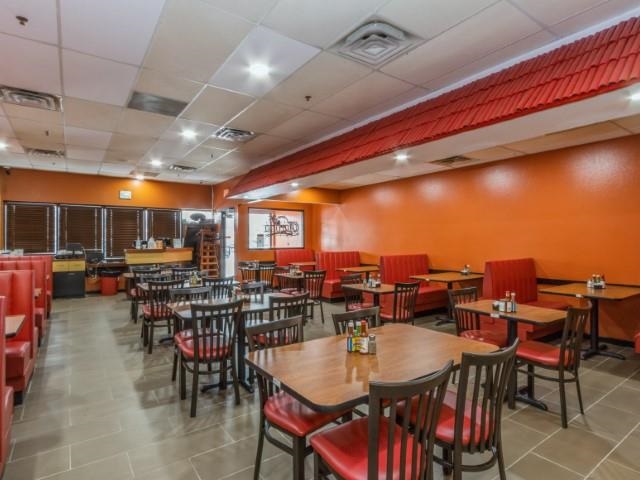 725 Mormon Trek Blvd