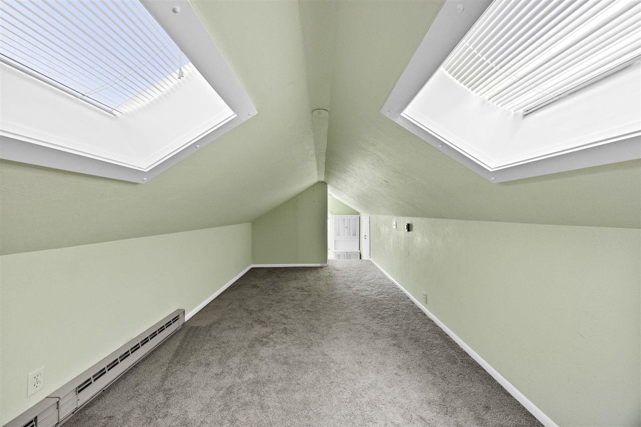 1121 Kirkwood Ct