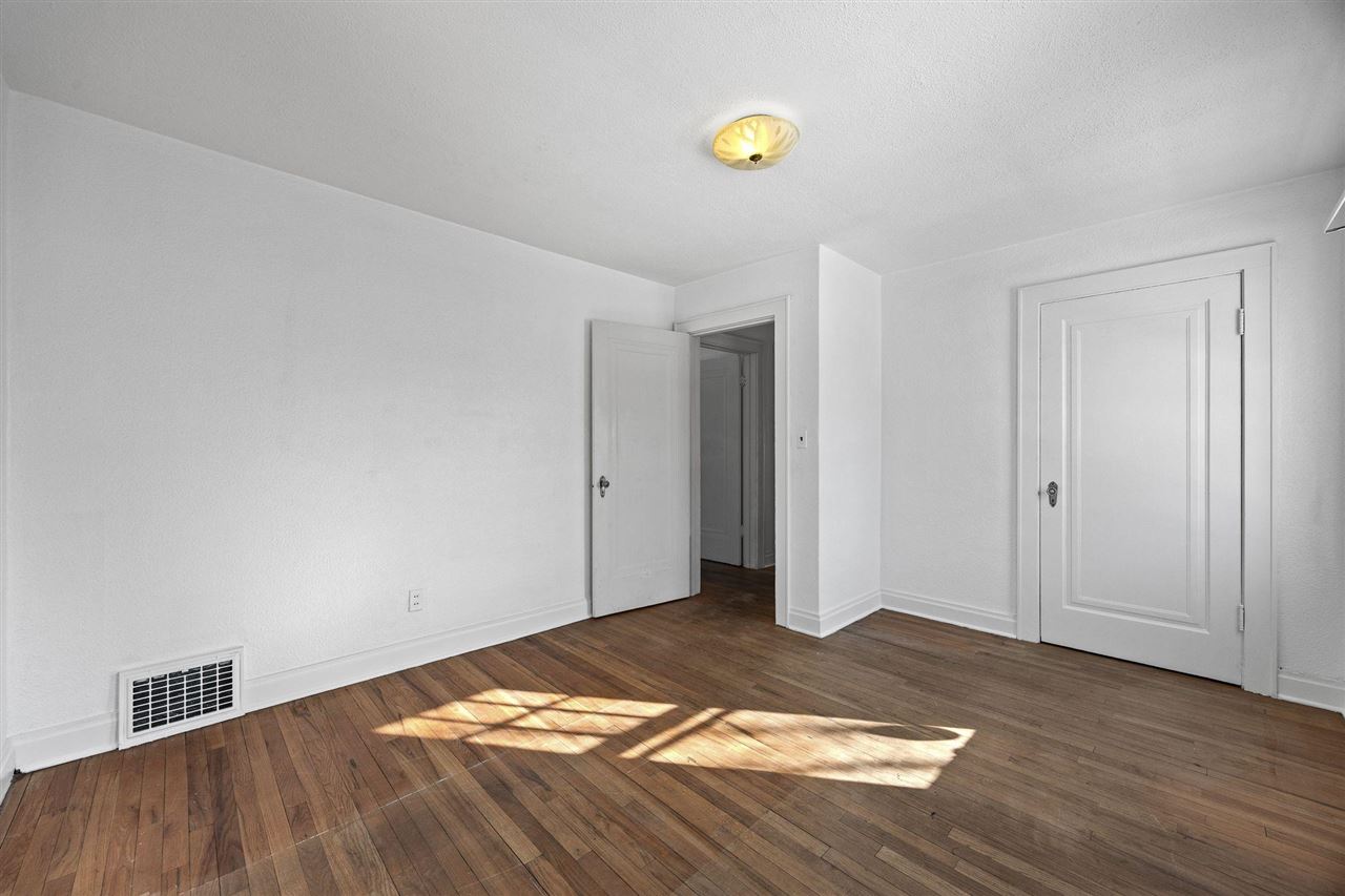 1121 Kirkwood Ct