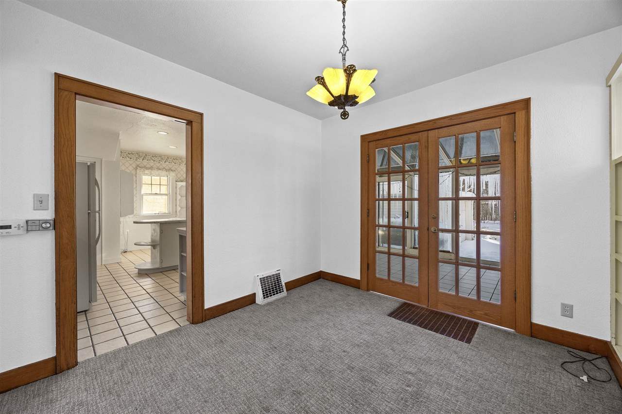 1121 Kirkwood Ct