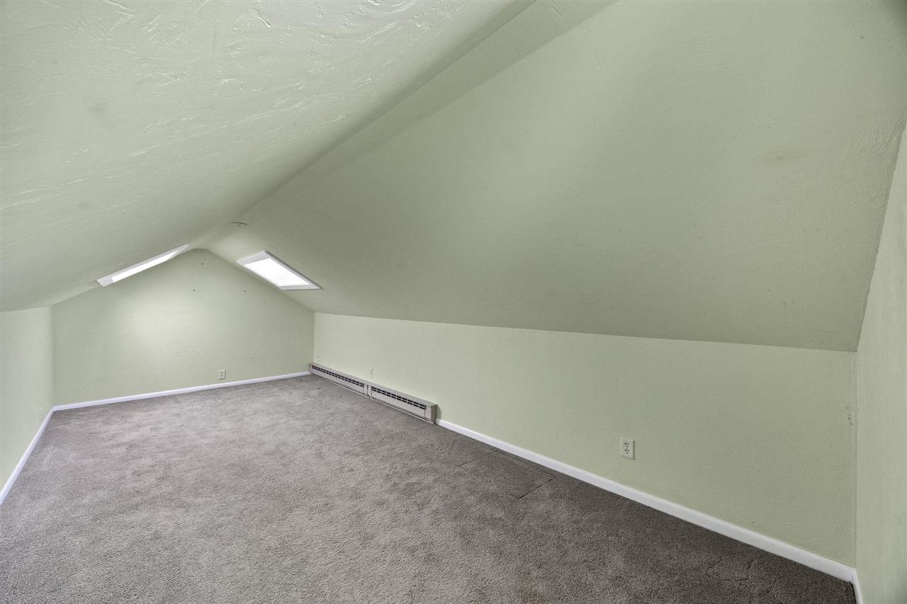 1121 Kirkwood Ct
