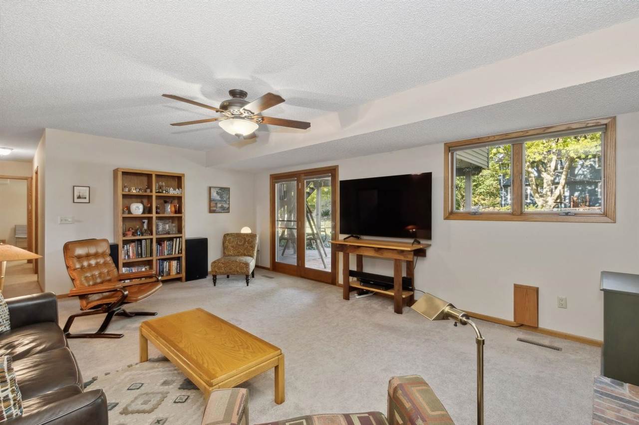 1331 Chamberlain Dr