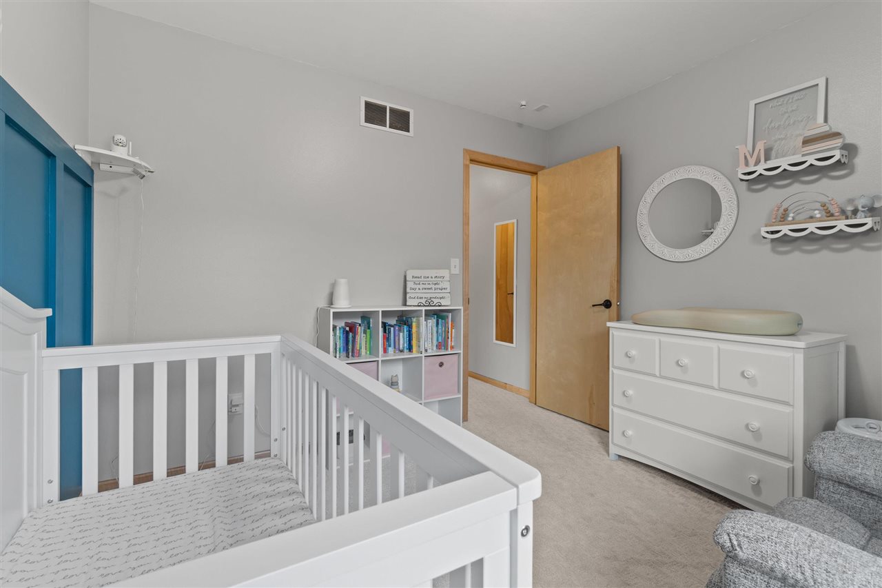 2174 Westminster Circle