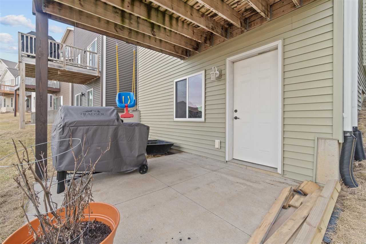 2174 Westminster Circle