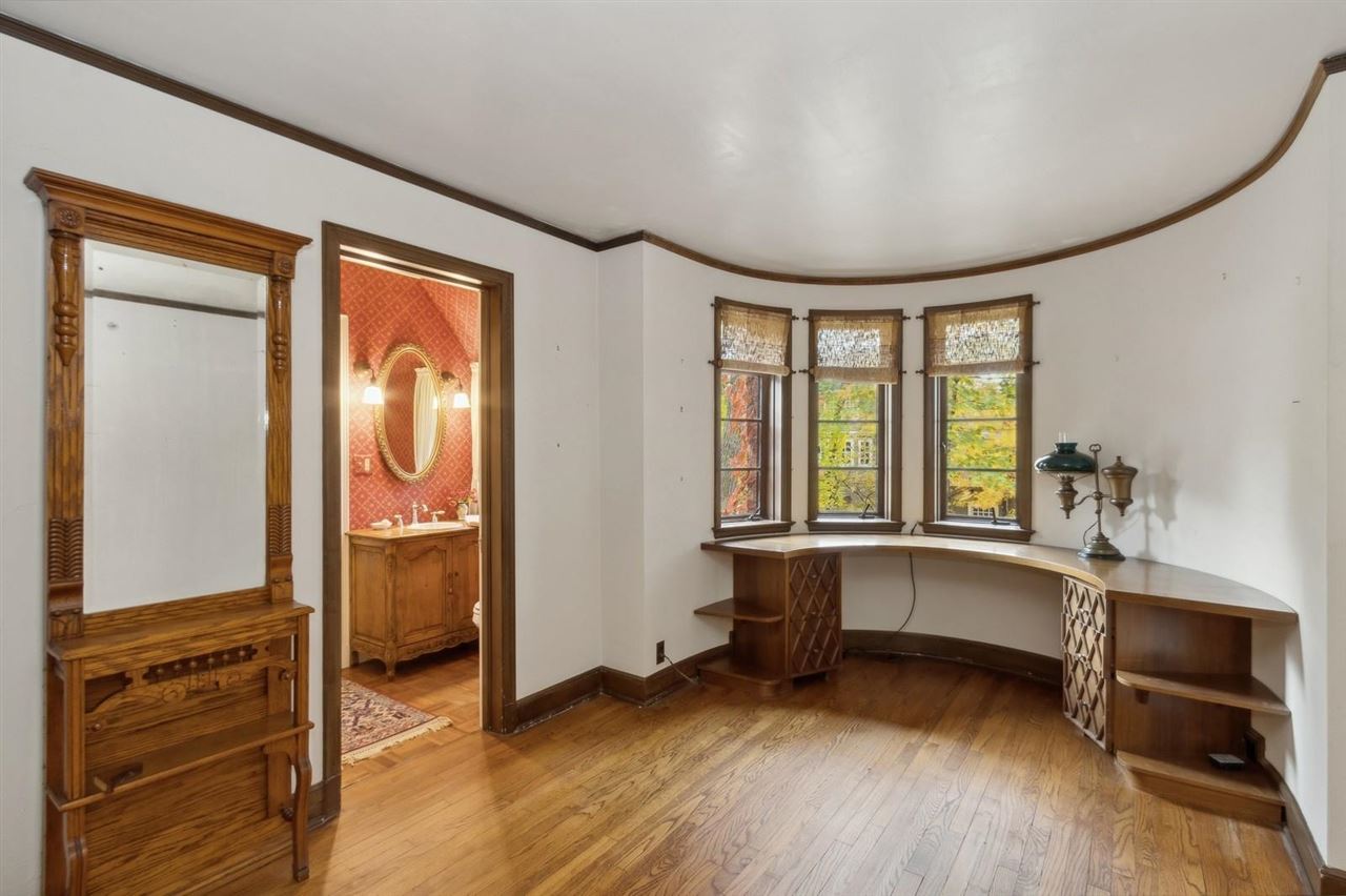 524 W Park Rd