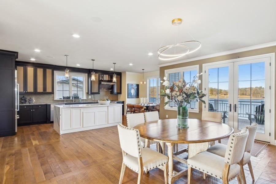 3770 Cottage Reserve Rd NE