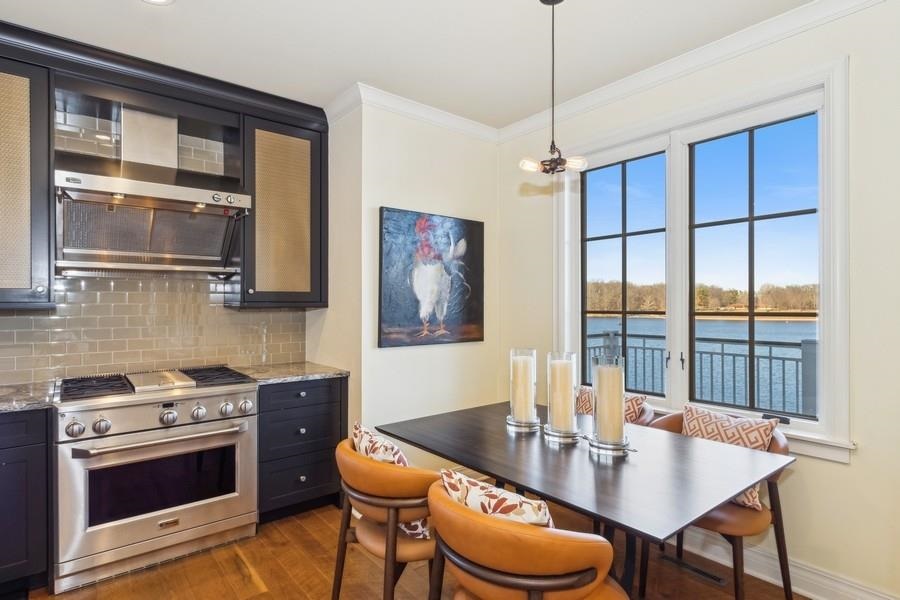 3770 Cottage Reserve Rd NE