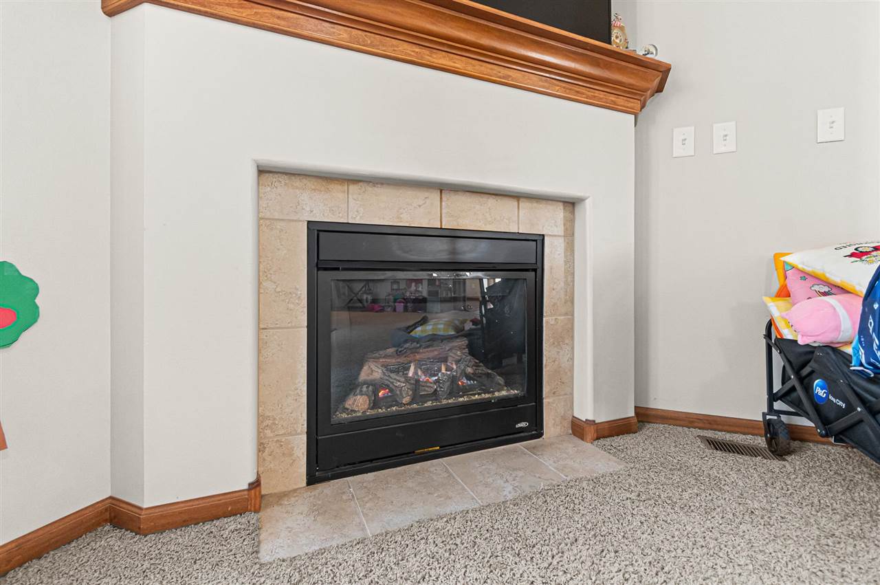 908 Ryan Ct