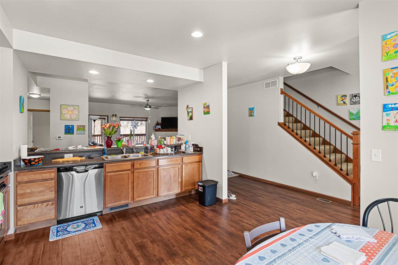 908 Ryan Ct