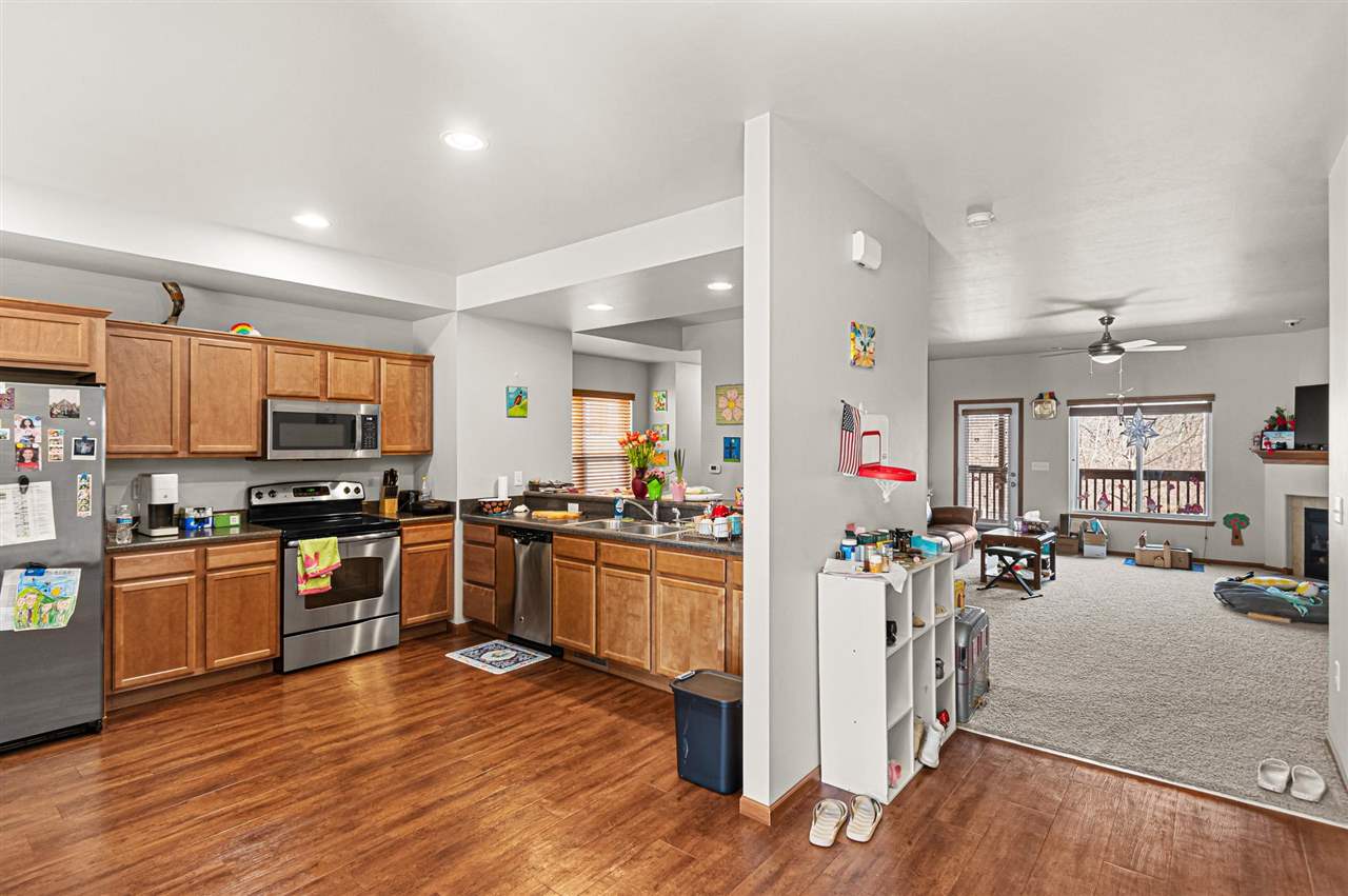 908 Ryan Ct