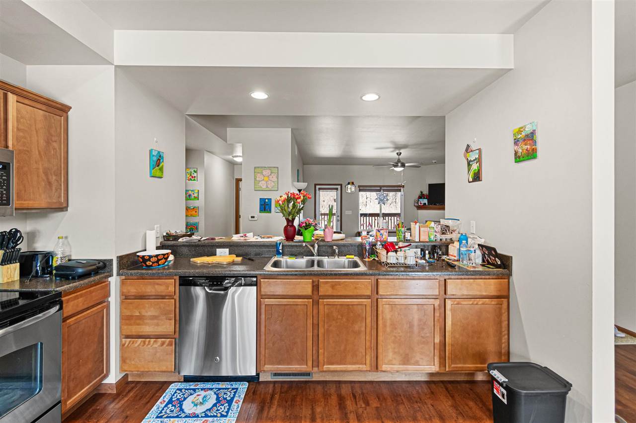 908 Ryan Ct