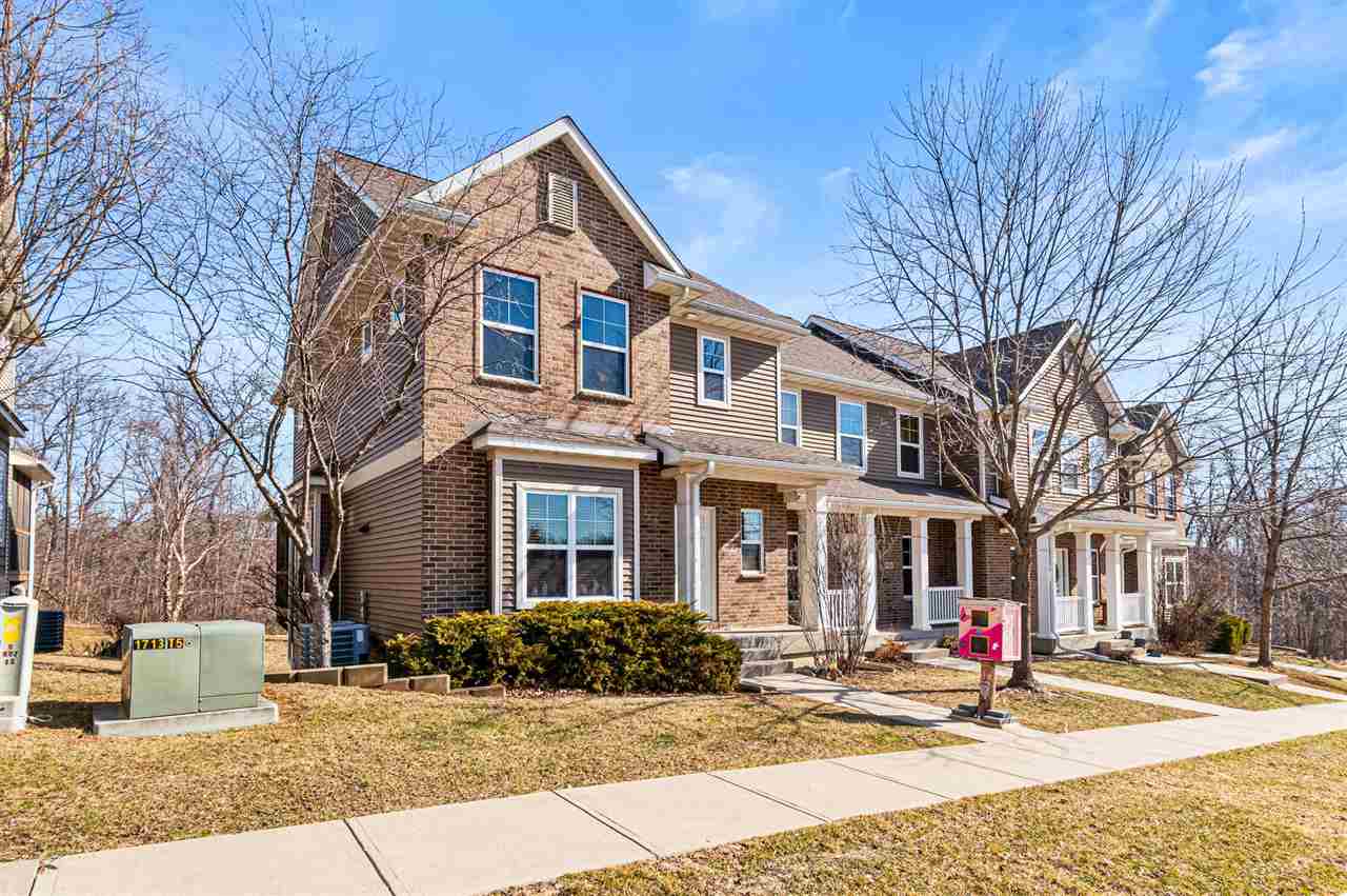 908 Ryan Ct